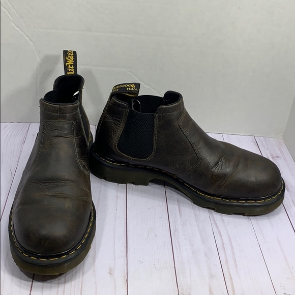 dr martens men's pull on boots